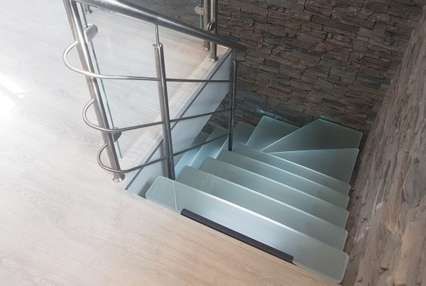 Escalier Acier Verre